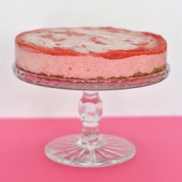 Strawberry & Macadamia Raw Cheesecake